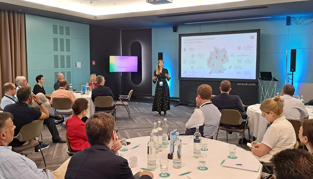 Keynote Speaker Delivering Insights